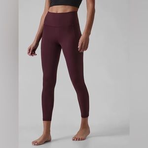 Athleta Salutation 7/8 Tight XSP - Spiced Cabernet